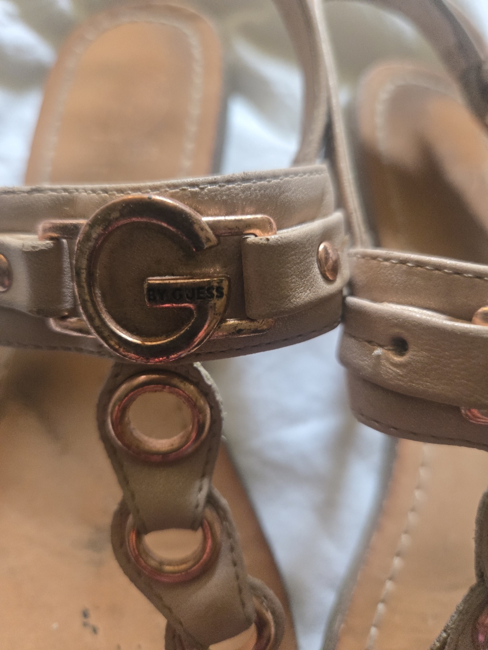 GUESS Taupe Leather T-Strap Sandals with Rose Gold Accent